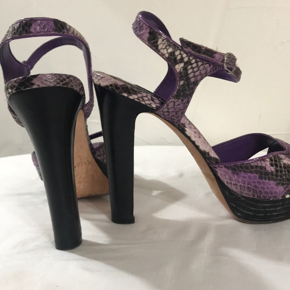 Shoes - Picture 2 of 4